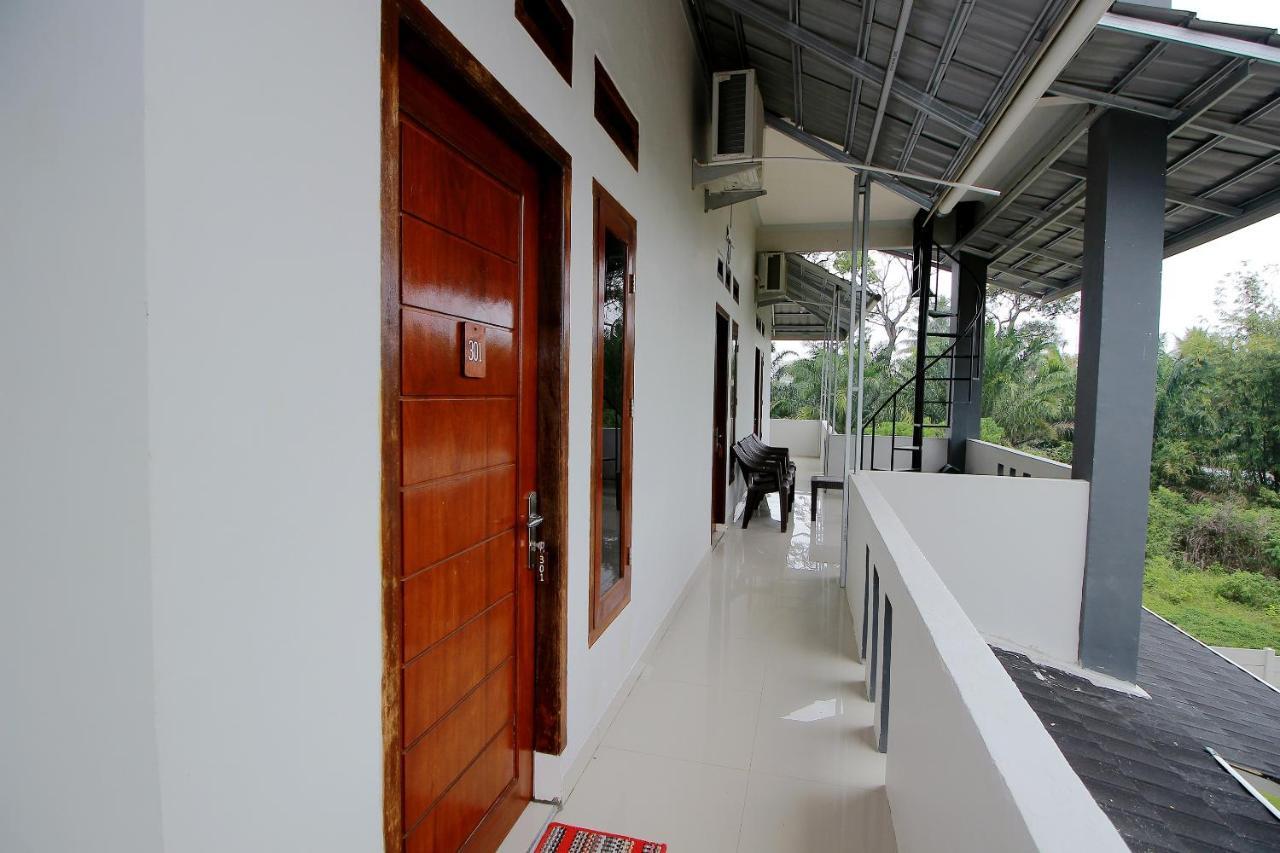 Oyo 739 Guest House Si Kancil Bengkulu Exterior foto
